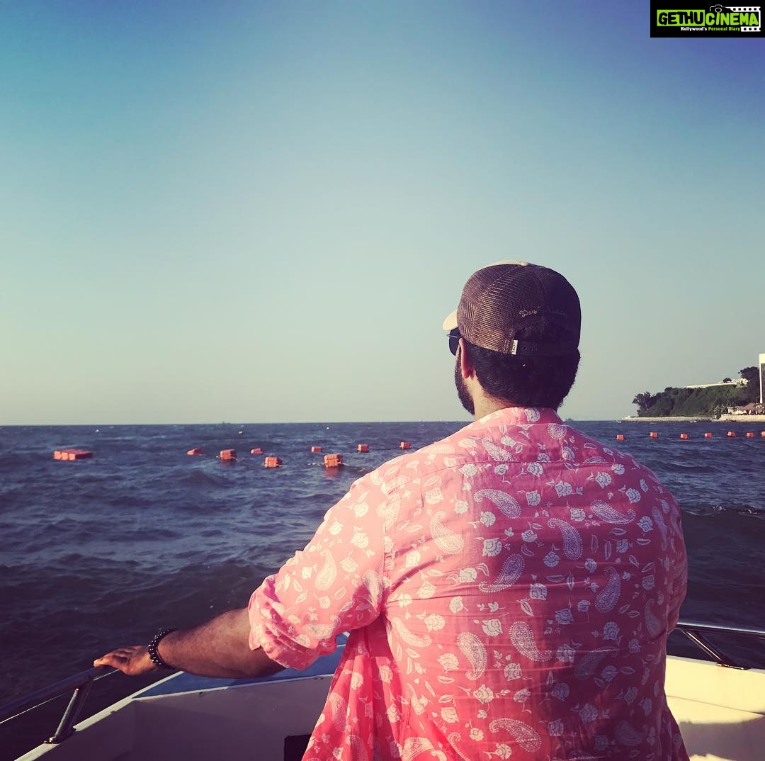 Varun Tej Instagram - Blisss!! Love the waters! #pattaya#kohlarnisland#thailand #shootlife#F2