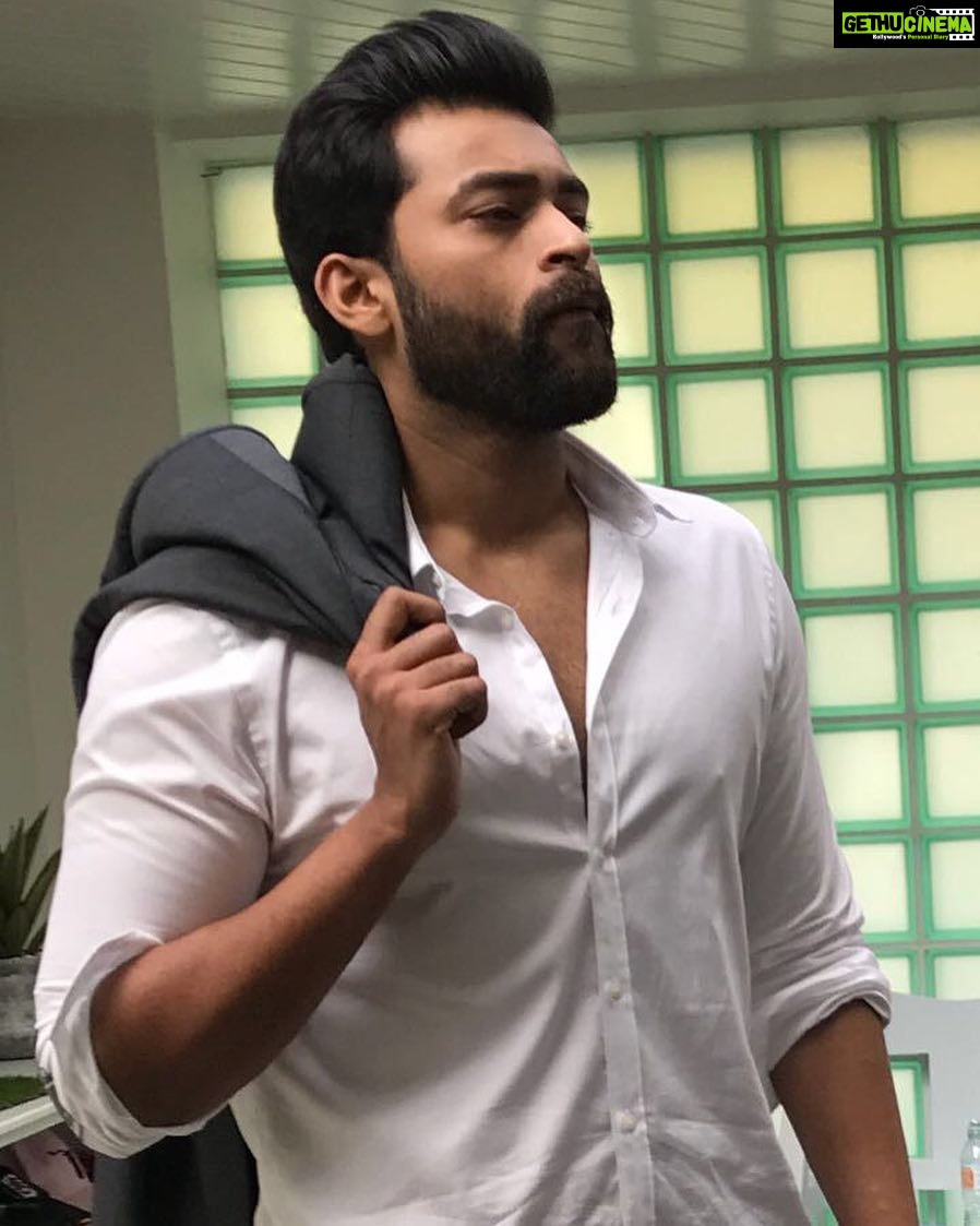 Varun Tej Instagram - New week! Back to the grind!! #mondaysbelike