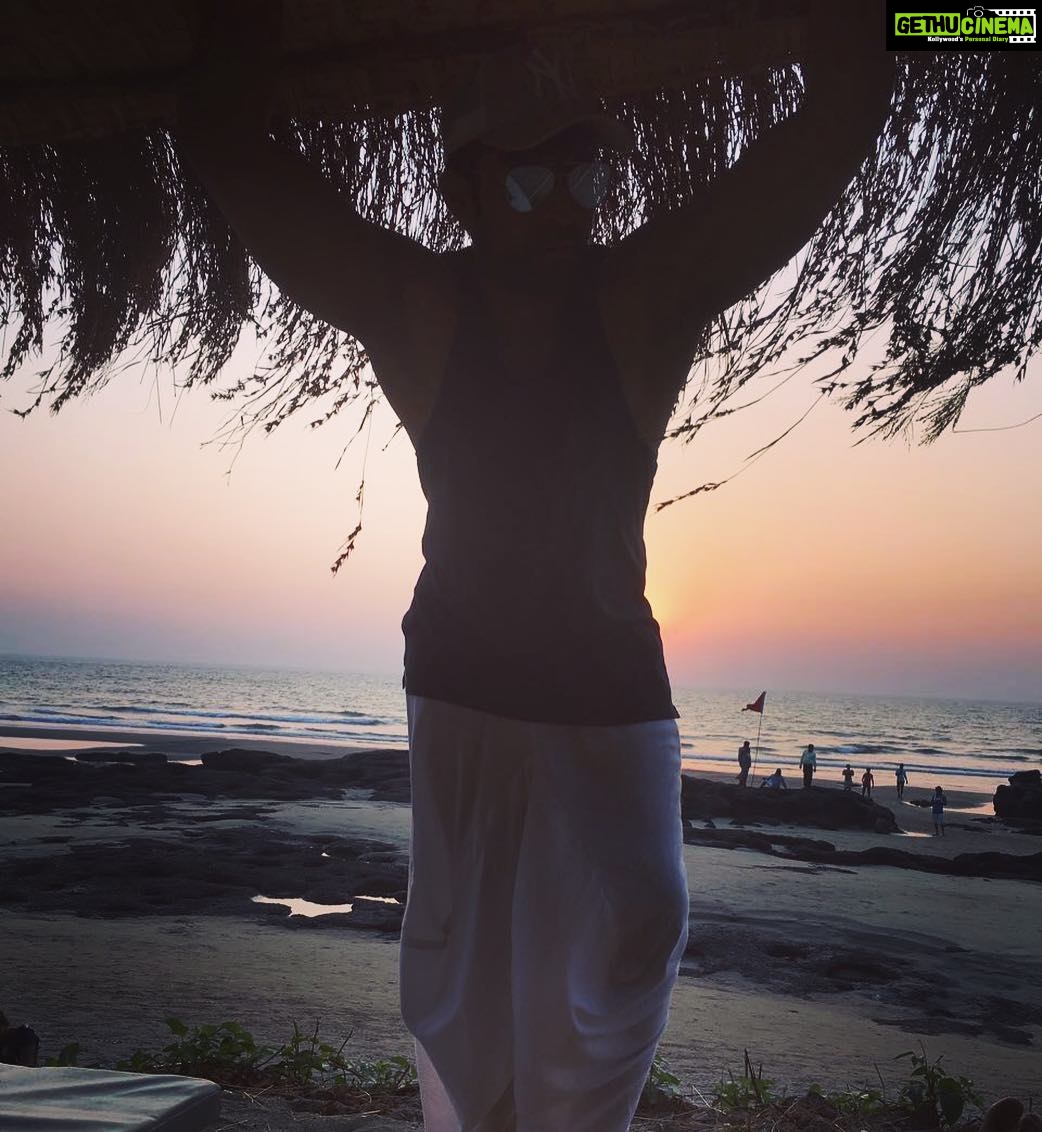 Varun Tej Instagram - Bring it on 2018!!! 🤘🏽😎🤘🏽