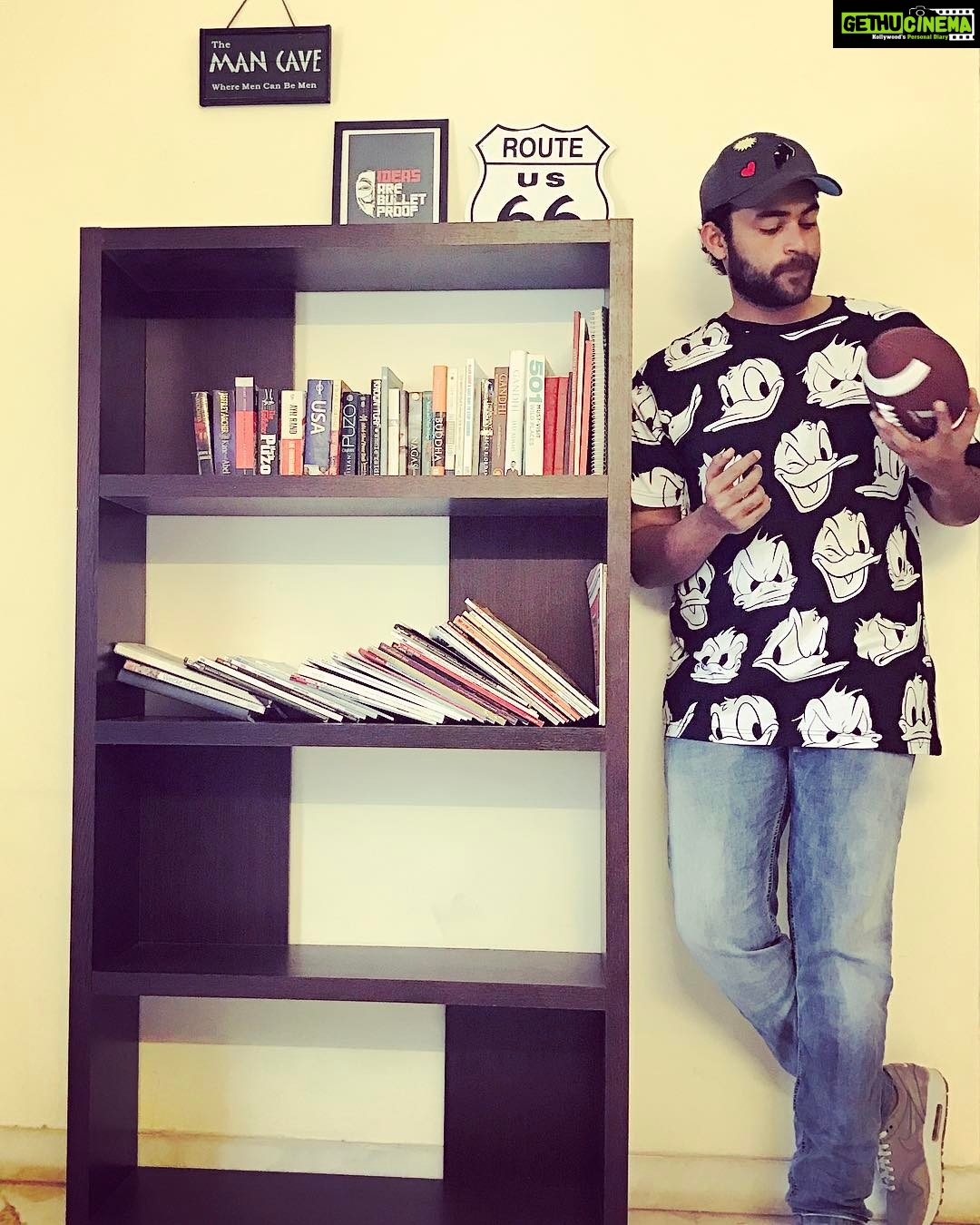 Varun Tej Instagram - Loving this tee.. Super excited about @hm coming to Hyderabad. π€πΌππ€πΌ #hmloveshyd