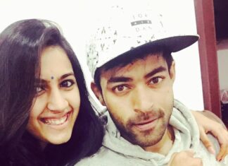 Varun Tej Instagram - This cutie drove all the way to my shooting location in banswada to tie me a rakhi! Love you to the sky and back!😘 #rakshabandhan#sislove Banswada