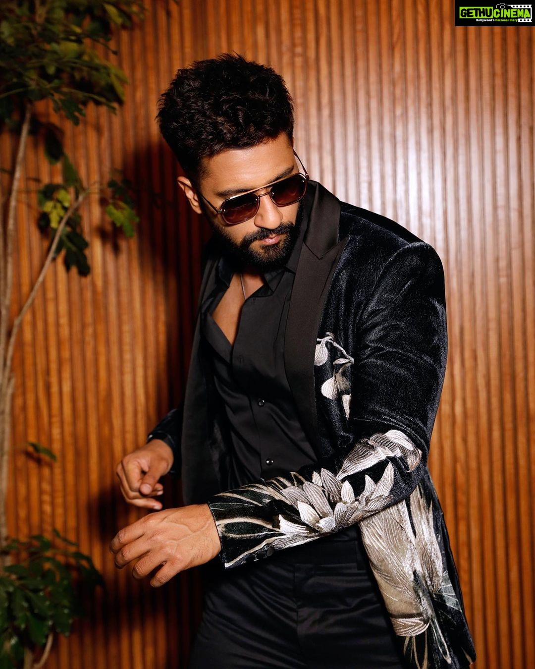 Vicky Kaushal Instagram - ♠️✨ . @amandeepkaur87 | @taras84