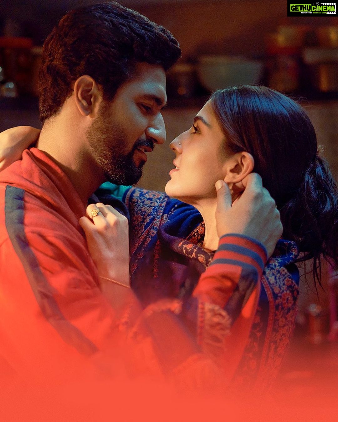 Vicky Kaushal Instagram - Naam mein kya rakha hai, abhi toh wrap hua hai!!! Thank You #DineshVijan @pvijan @maddockfilms, @laxman.utekar Sir, @saraalikhan95 and the entire team @raghav_dop @jatinbajaj20 @sujit_dube @punit_dave__ @bruh_mistha @rana_the_aprajita @_pawni_tripathi @rohit_utekar1 and everyone for such an amazing experience. Each day of filming this beautiful story has been memorable for me. Going to miss you guys terribly and all the madness involved. Also, a very big thank you to the wonderful people of Indore who have been so cooperative and full of love. Thank You! Baat yeh dil ki hai, jo ghar ghar tak pohonchegi… ya shayad baat ghar ki hai jo har dil ko chuyegi. . See you all soon at the movies! ❤️🎬🍿