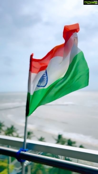 Vicky Kaushal Instagram - Happy 75 years of Independence to us all. Jai Hind! #HappyIndependenceDay 🇮🇳❤️