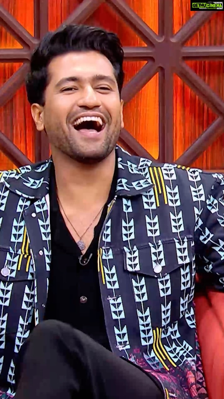 Vicky Kaushal Instagram - Episode is live now and it's a laughter riot. Go check it out !! #CaseTohBantaHai now streaming on @amazonminiTV! @riteishd @kushakapila @fukravarun @iamparitoshtripathi @sidharthsagar.official @iamkavindave