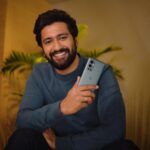 Vicky Kaushal Instagram – 8 years might be a small step for many but it’s been a giant leap for @oneplus_India! In the journey to Never Settle, they have embraced #BoldAndBoundless and I couldn’t have been more proud to associate with this game-changer brand. To many more! 🚀#OnePlusIndia #Partnership