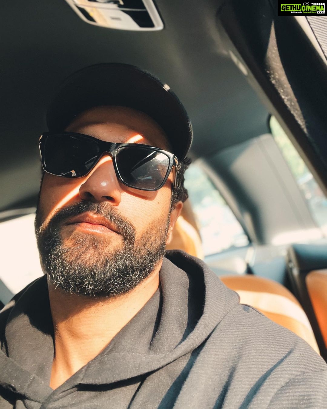 Vicky Kaushal - 2.1 Million Likes - First āļø then š¬