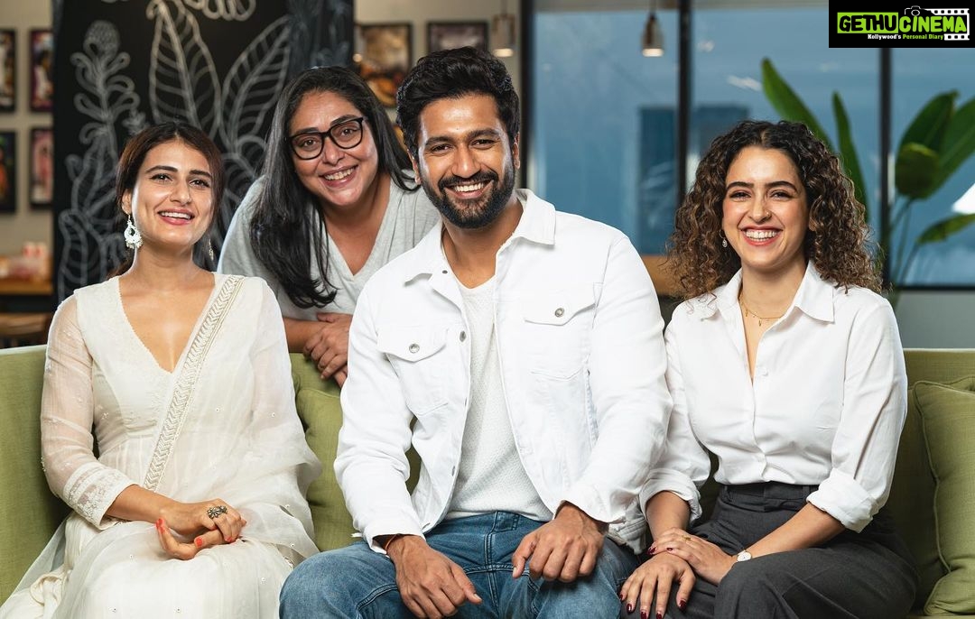 Vicky Kaushal - 2.6 Million Likes - It's a very special day for us as we celebrate our director @meghnagulzarās birthday and welcome the leading ladies @sanyamalhotra_ as Silloo Manekshaw & @fatimasanashaikh as Smt. Indira Gandhi to the #Samą¤¬ą¤¹ą¤¾ą¤¦ą„ą¤° family!
@ronnie.screwvala @rsvpmovies