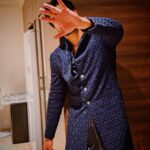 Vicky Kaushal Instagram - When you are cornered into an impromptu photoshoot by the designer himself. @kunalrawalofficial 😘👊🏽