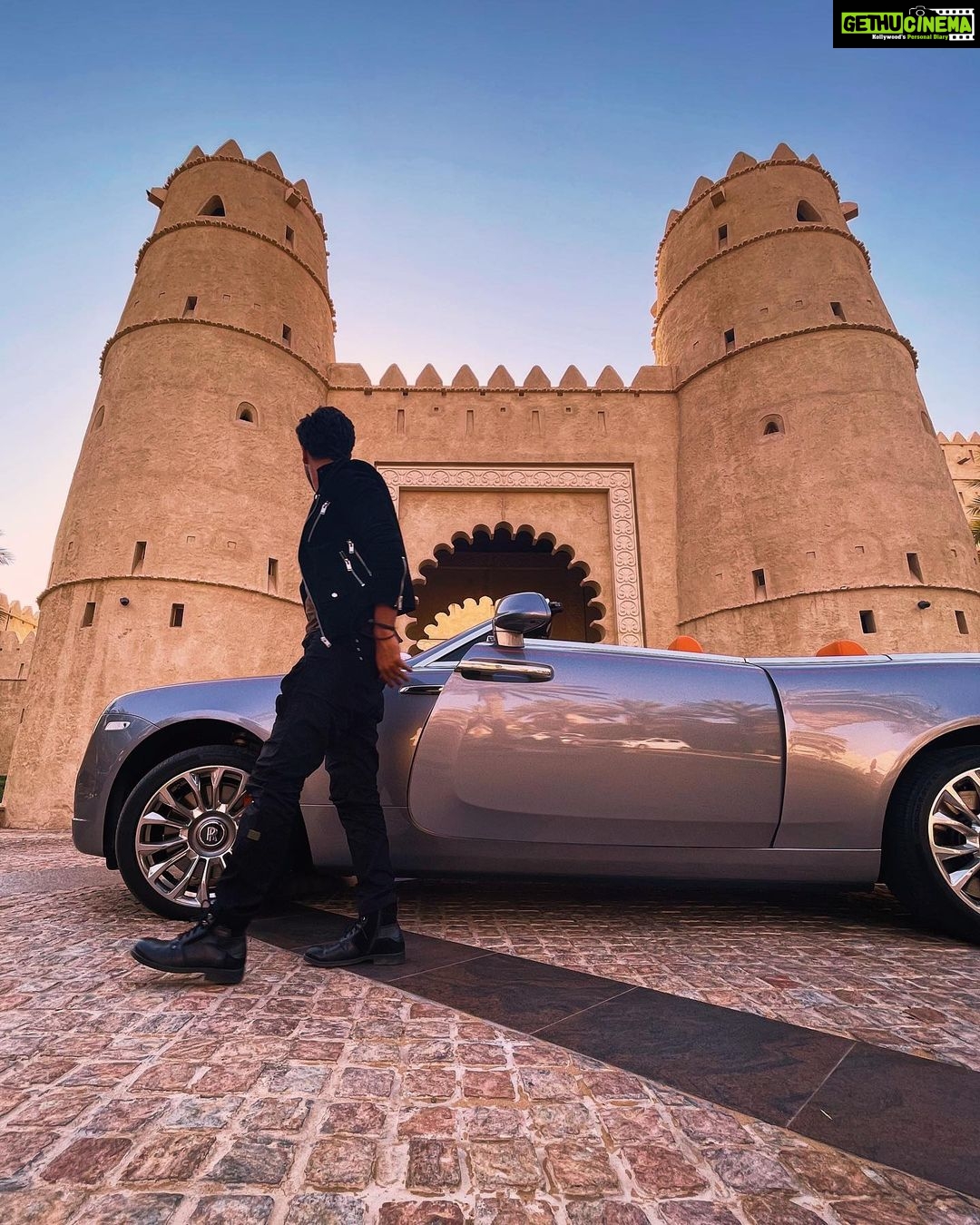 Vicky Kaushal Instagram - The magic and mystic of Arabian Nights in 2021! @anantaraqasralsarab @visitabudhabi #InAbuDhabi #TheTimeIsNow #ad Qasr Al Sarab Desert Resort by Anantara