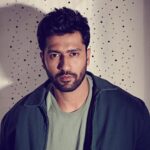 Vicky Kaushal Instagram - 🌒🌓🌔 . #SardarUdham #SardarUdhamOnPrime | Oct 16.