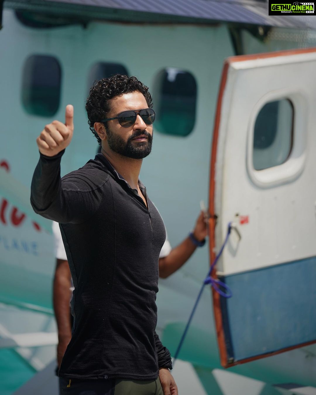 Vicky Kaushal Instagram - All set. Let’s go 🐻.