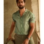 Vicky Kaushal Instagram – Hum pe yeh kisne…