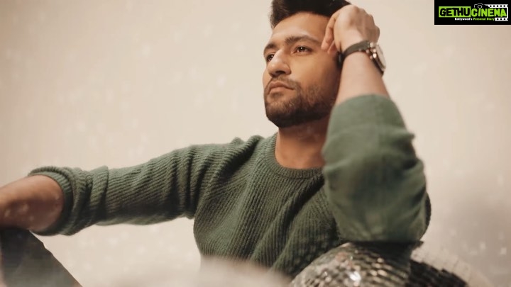 Vicky Kaushal Instagram - @cosmoindia #behindthescenes