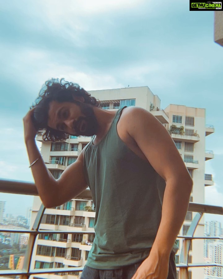 Vicky Kaushal Instagram - उफ़्फ़! @sunsunnykhez