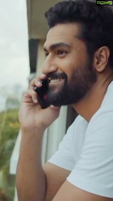 Vicky Kaushal Instagram - I’m so excited to celebrate this Friendship Day with all my Yaars, all thanks to McDowell’s No1 Yaari Jam. Share your Yaari stories, give your No1 Yaars a virtual hug and don't forget to use the hashtag #TuMeraNo1Yaar #Spon #No1YaariJam #McDowells #No1Yaari #FriendshipDay @socialgoatexperiences