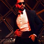 Vicky Kaushal Instagram – Last night! @iifa 💥💥💥
