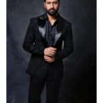 Vicky Kaushal Instagram – ♠️✨ 
.
@amandeepkaur87 | @trishasarang | @manishmalhotraworld