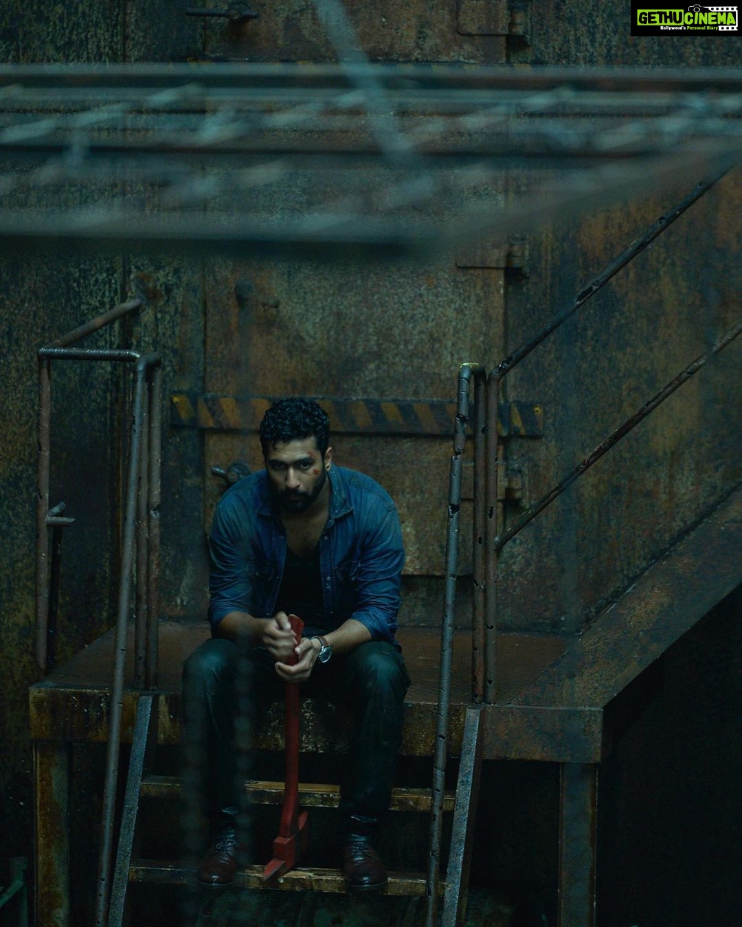 Vicky Kaushal Instagram - All yours now! #Bhoot #InCinemas