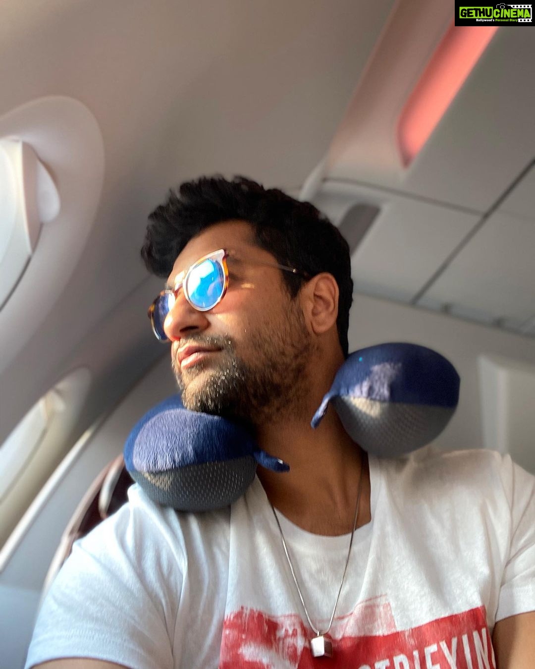 Vicky Kaushal Instagram - New day, new city! #Bhoot #promotions #1daytogo