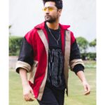 Vicky Kaushal Instagram – सिर पे सवार, दिल्ली का #Bhoot !