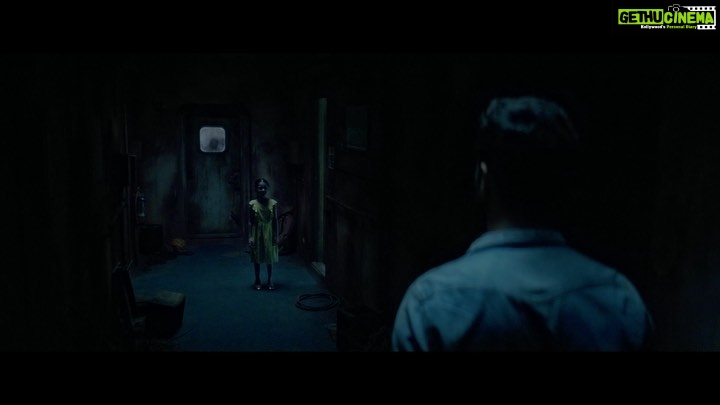 Vicky Kaushal Instagram - One step closer to fear! #BhootScares #Bhoot #TheHauntedShip in cinemas 21st Feb. @karanjohar @apoorva1972 @bhumipednekar @bhanu.singh.91 @ShashankKhaitan @somenmishra @dharmamovies @zeestudiosofficial @zeemusiccompany