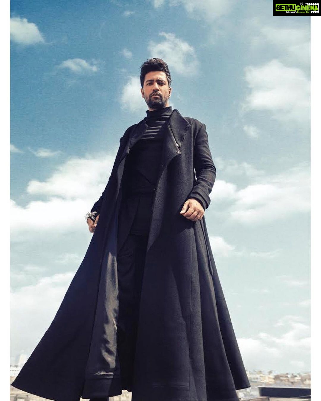 Vicky Kaushal Instagram - @hellomagindia @shotbynuno