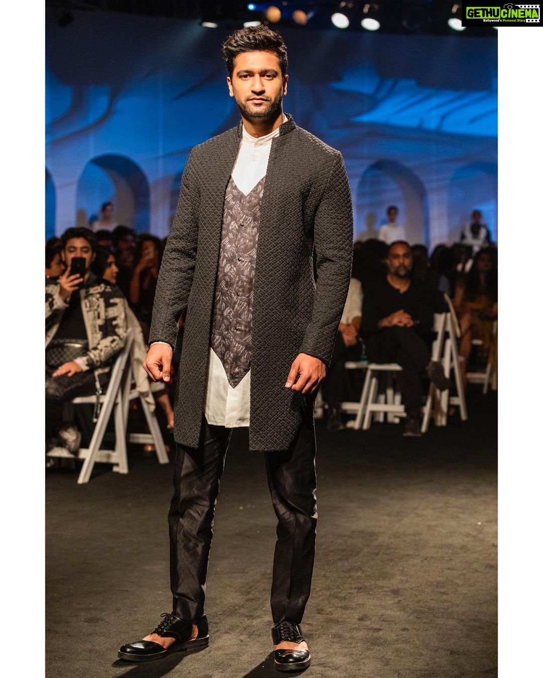 Vicky Kaushal Instagram - #aboutlastnight . Kicking off @lakmefashionwk with @reliancetrends @kunalrawalofficial !