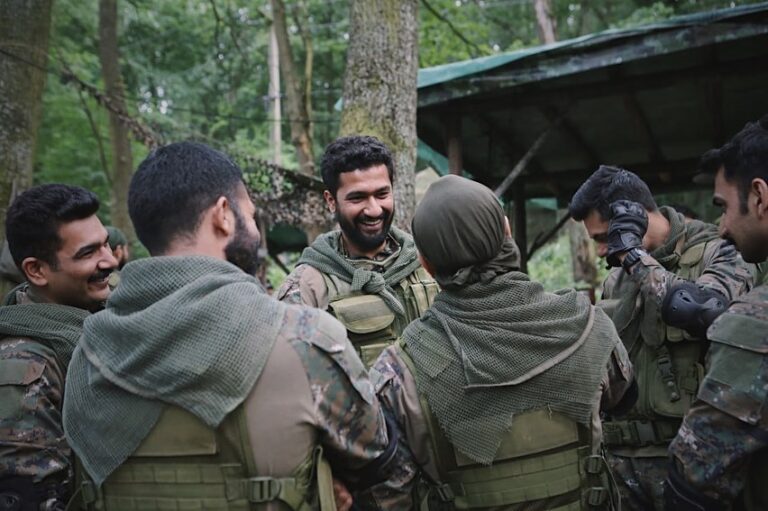 Vicky Kaushal Instagram - From each one of us to each one of you... we thank you for everything you have given to our Film. Team URI is forever grateful. #1yearofURI
