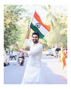 Vicky Kaushal Instagram - ... सबसे प्यारा गुलिस्ताँ हमारा है... #HappyIndependenceDay 🇮🇳❤️