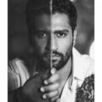 Vicky Kaushal Instagram - पोस्ट पैक अप शॉट। 📷: @avigowariker