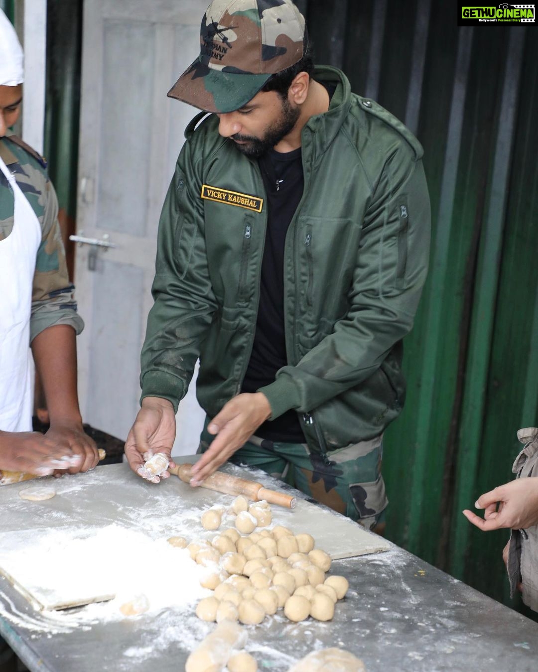Vicky Kaushal Instagram - The first ever roti I made... glad it was for the army.