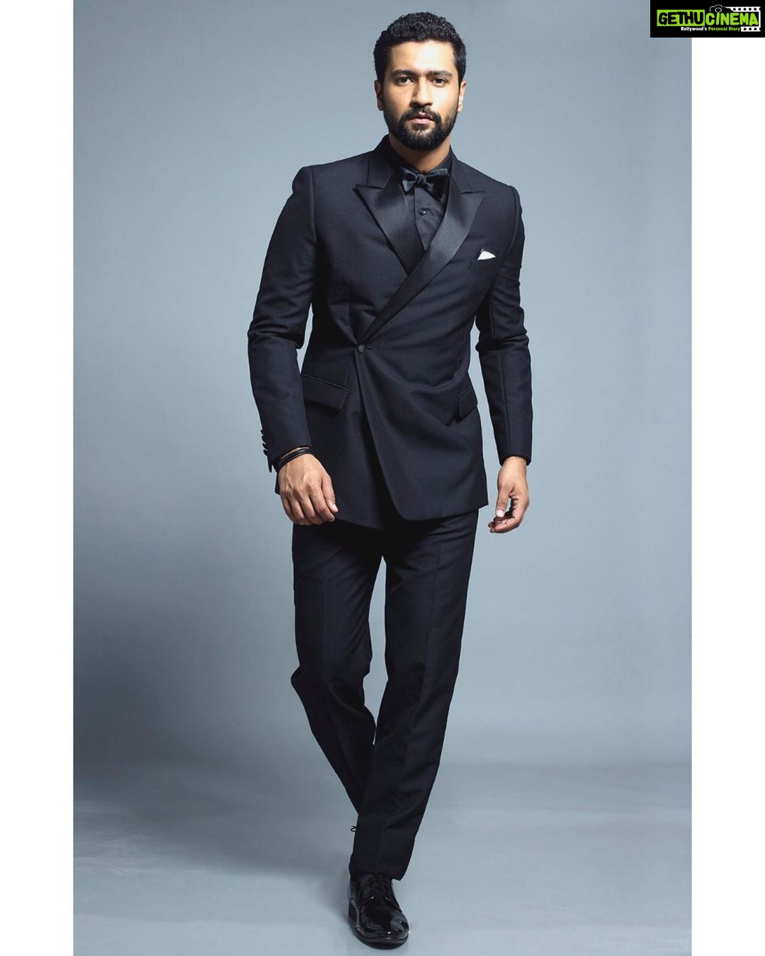 Vicky Kaushal Instagram - @missindiaorg @amandeepkaur87 @dior #MissIndia2019