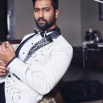 Vicky Kaushal Instagram - All set. #HTIndiasMostStylish2019