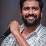 Vicky Kaushal Instagram - Munda lashkaare maarda! 🌚
