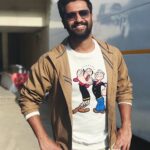 Vicky Kaushal Instagram - I’m strong to the fin-ich, Cause I eats me spin-ach... 💪🏽