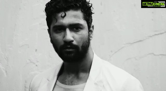 Vicky Kaushal Instagram - Jan Cover Story || Behind the scenes. @elleindia