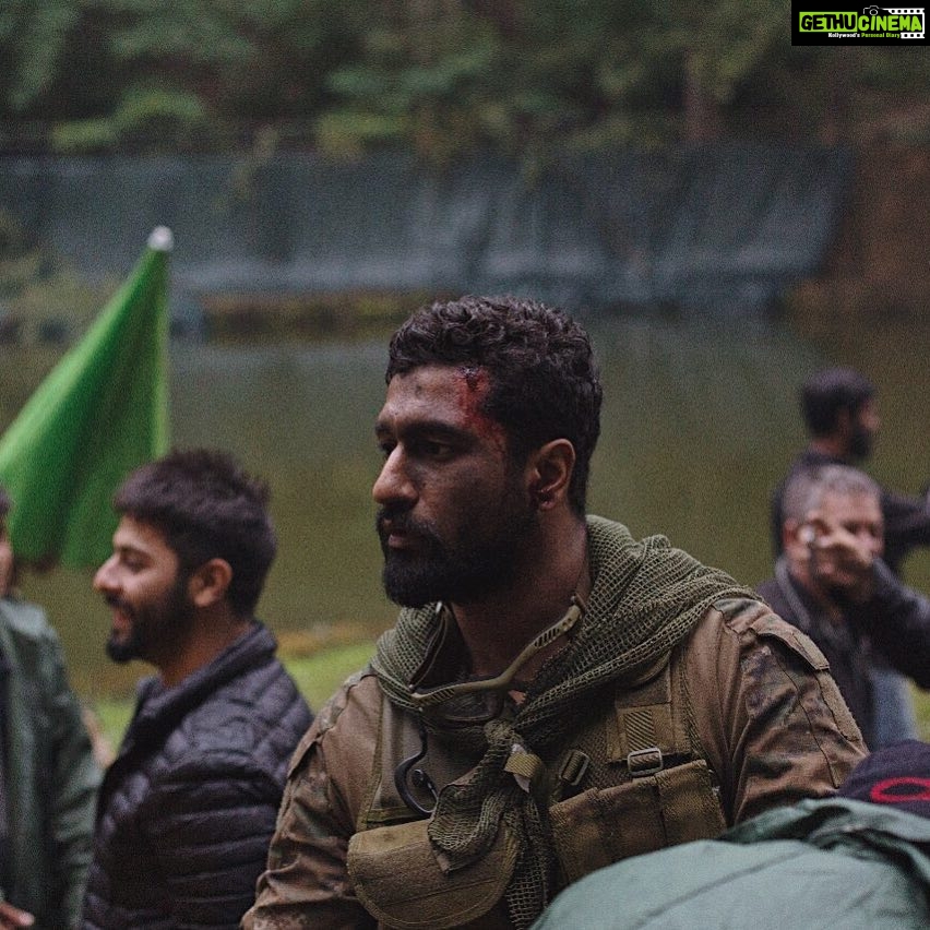 Vicky Kaushal Instagram - On set, in the middle of all the chaos came these small silent moments where we’d space out and feel “kuch toh sahi ho raha hai”... thank You for validating those moments with your generous shower of love! 😊🙏