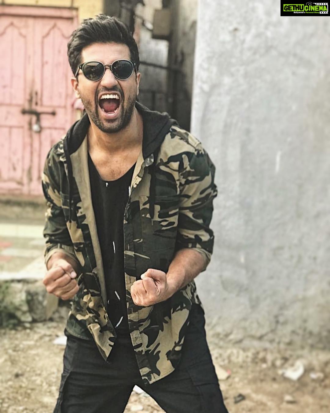 Vicky Kaushal Instagram - Mud loving, camo wearing kinda guy.