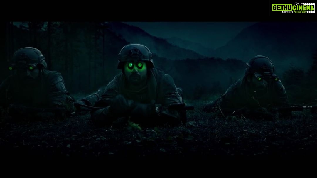 Vicky Kaushal Instagram - Strike 1- NIGHT VISION. #HowsTheJosh #URITheSurgicalStrike 🇮🇳 @yamigautam #PareshRawal @adityadharfilms #RonnieScrewvala @zeemusiccompany @rsvpmovies