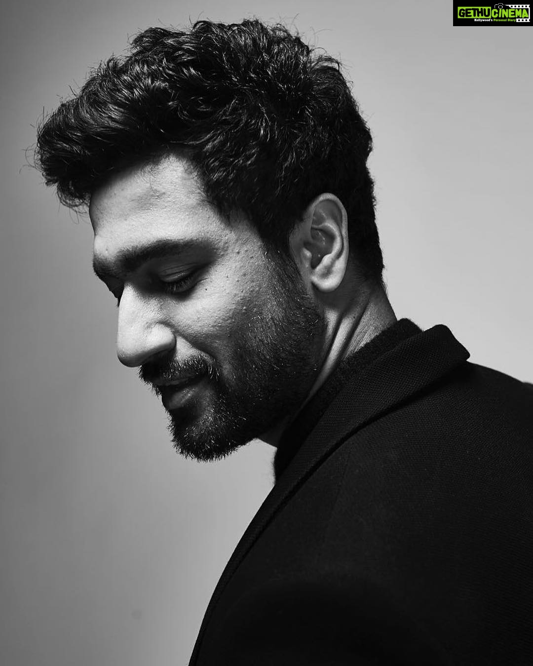 Vicky Kaushal Instagram - Like a dark cloud with silver lining...