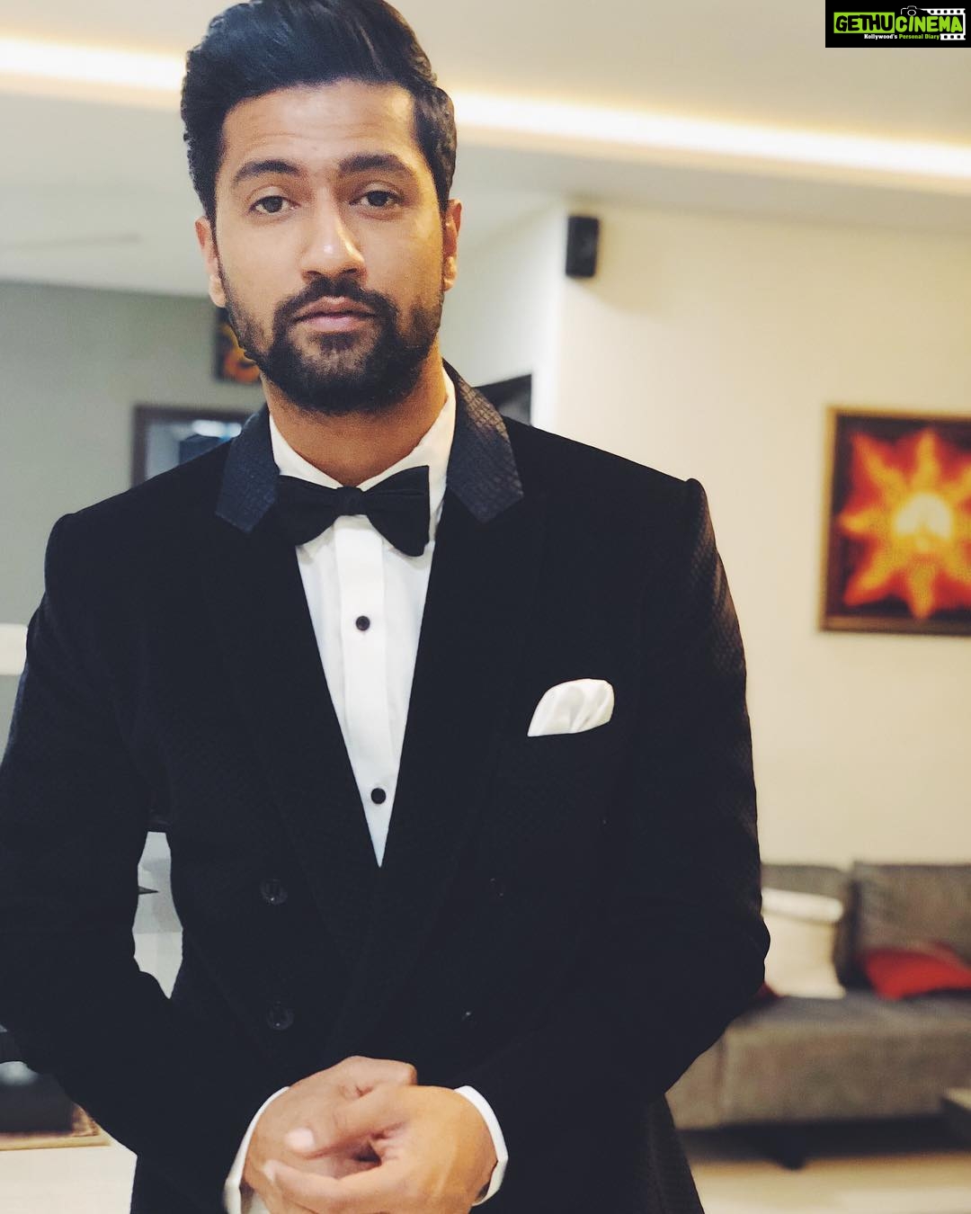 Vicky Kaushal Instagram - Eleghaint enough?