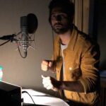 Vicky Kaushal Instagram - Dubbing for an action sequence can sometimes be quite a comical scene... actually always! #bts #URI ...Trailer coming out soon 👊🏽