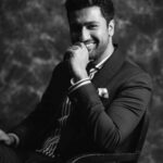 Vicky Kaushal Instagram - Portraits shot by @khamkhaphotoartist minutes before taking the stage to host the Closing ceremony of @mumbaifilmfestival last night.