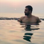 Vicky Kaushal Instagram - 🏊🏽‍♂️🌤