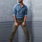 Vicky Kaushal Instagram - ...like a dog with two tails... @mansworldindia