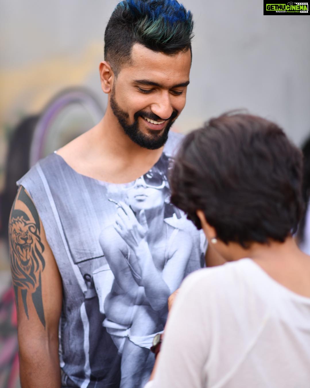 Vicky Kaushal Instagram - Sandhu da munda can’t stop blushing.. Thank You for inne saare pyaar bhare messages ❤️🙏 #Manmarziyaan in cinemas near you :)