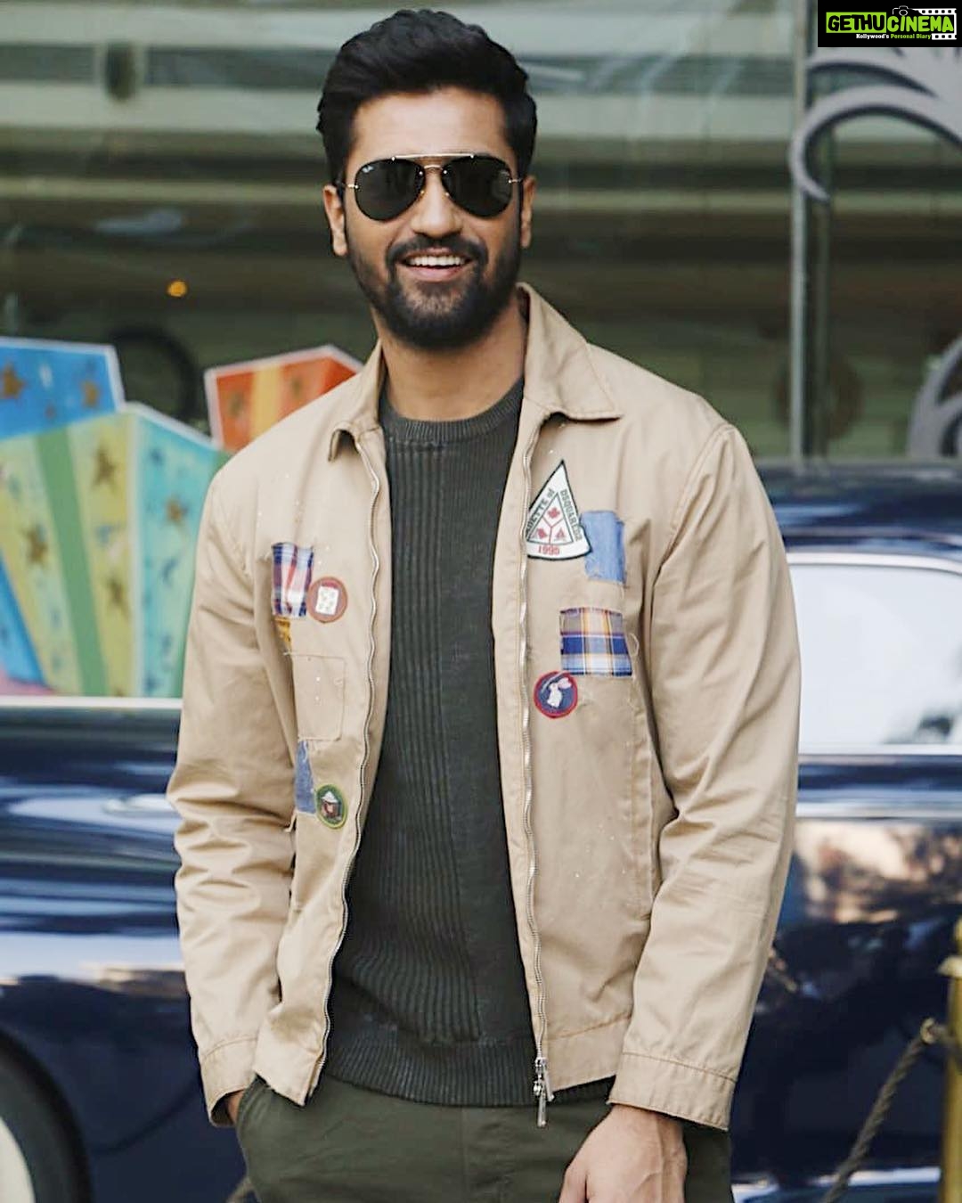 Vicky Kaushal Instagram - 📣 #UriTheSurgicalStrike 11thJan2019.