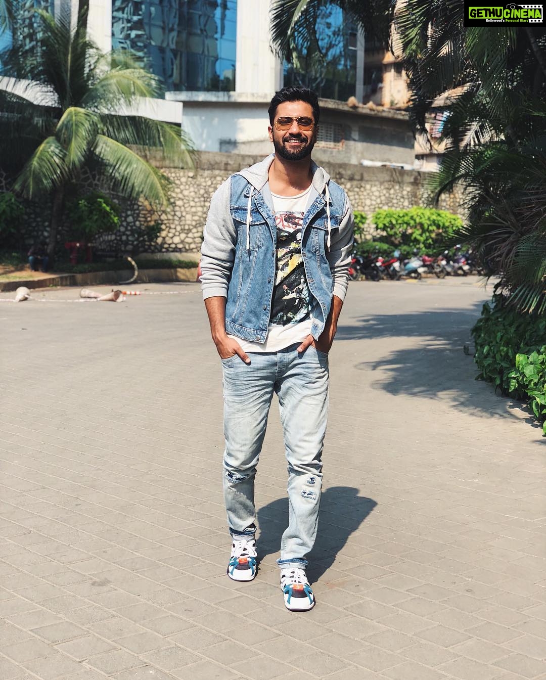 Vicky Kaushal Instagram - Presenting @amandeepkaur87 ‘s super expressive mannequin!