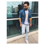 Vicky Kaushal Instagram - Vibin... 🙃✌🏽#Manmarziyaan #14thSept